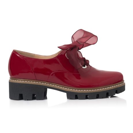 Pantofi dama cu talpa joasa si snur E50 b