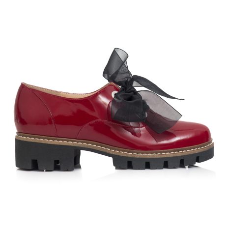 pantofi tip bocanc pantofi talpa joasa din lac pantofi talpa joasa la comanda pantofi cu snur